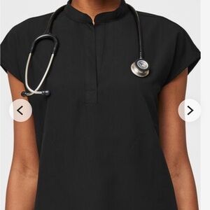 Dogs black scrubs top good condition used xxs